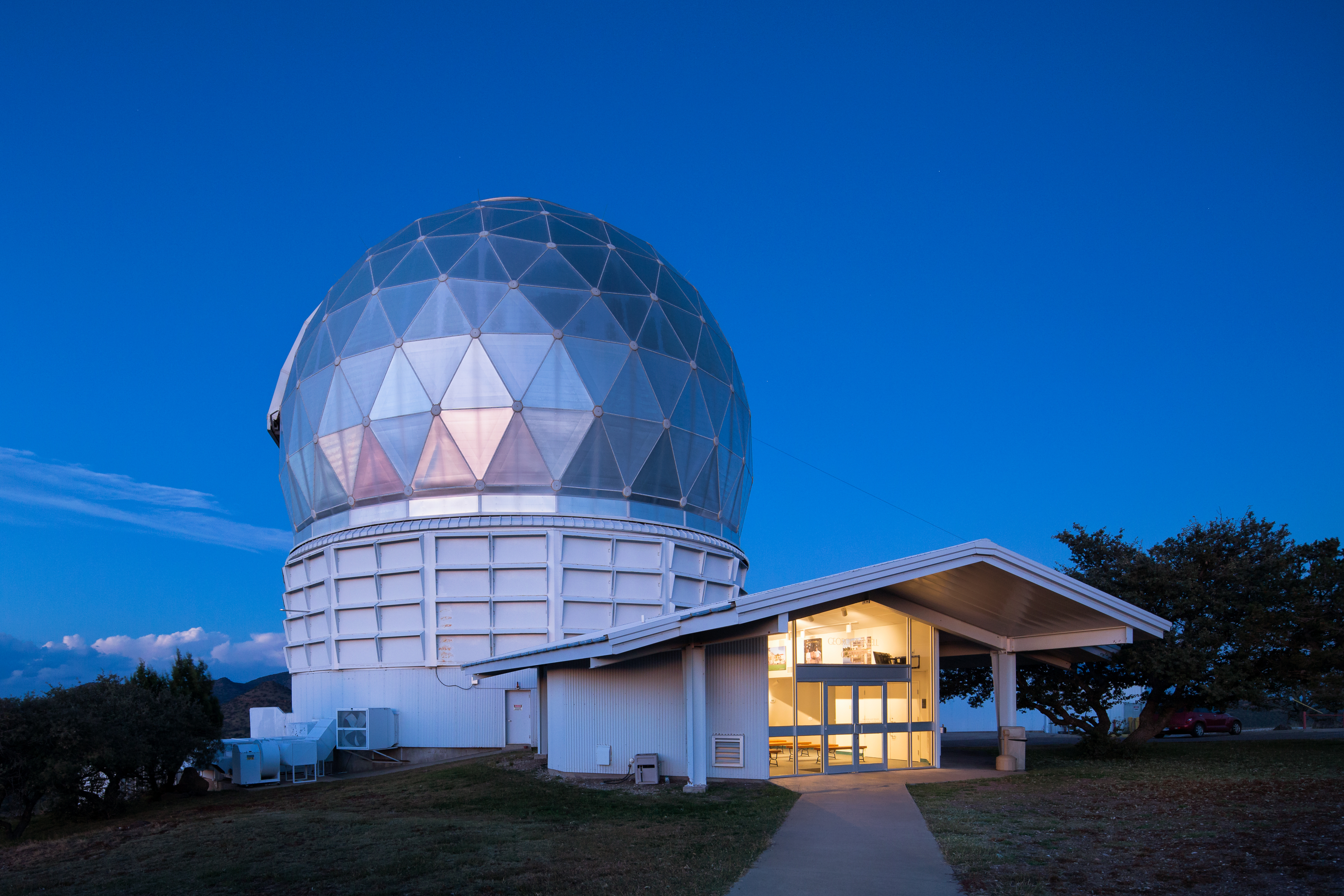McDonald Observatory | Visitor information, teacher workshops, public